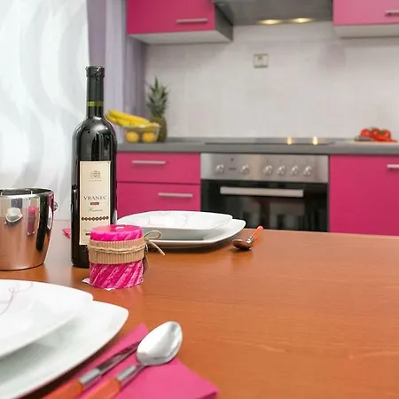 Neda Apartamento