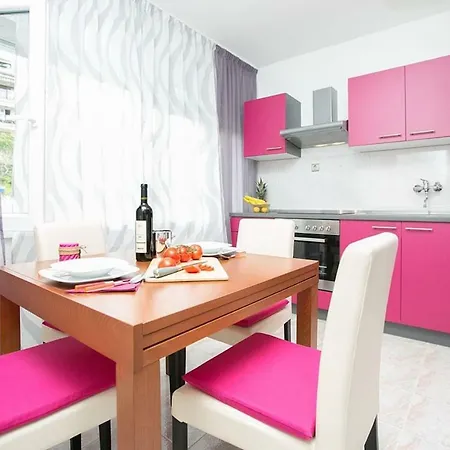 Apartamento Neda *