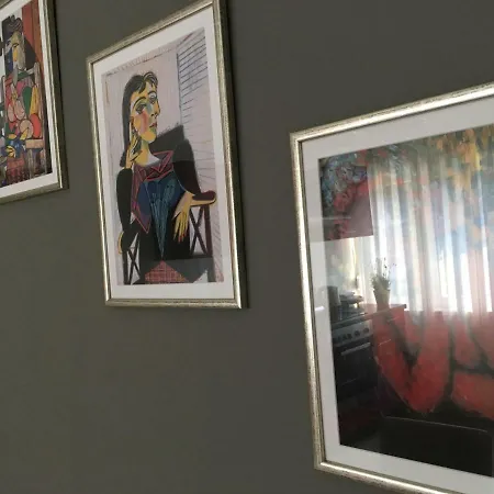 Neda Apartment Split